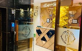 Hotel California Heights